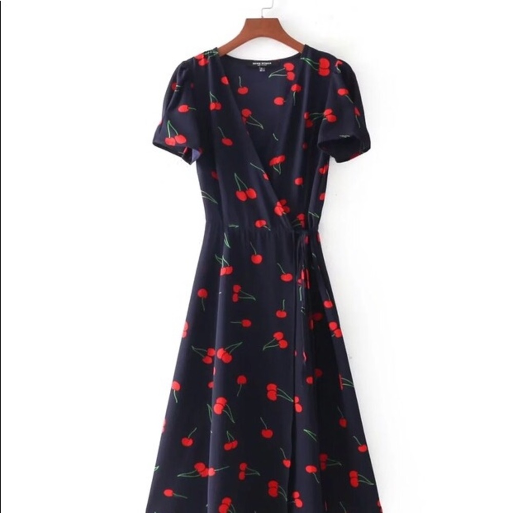 LAST ONE Floral wrap dress - Picture 6 of 8